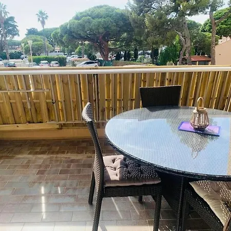 Port Confort Terrasse/parking Prive Apartment *